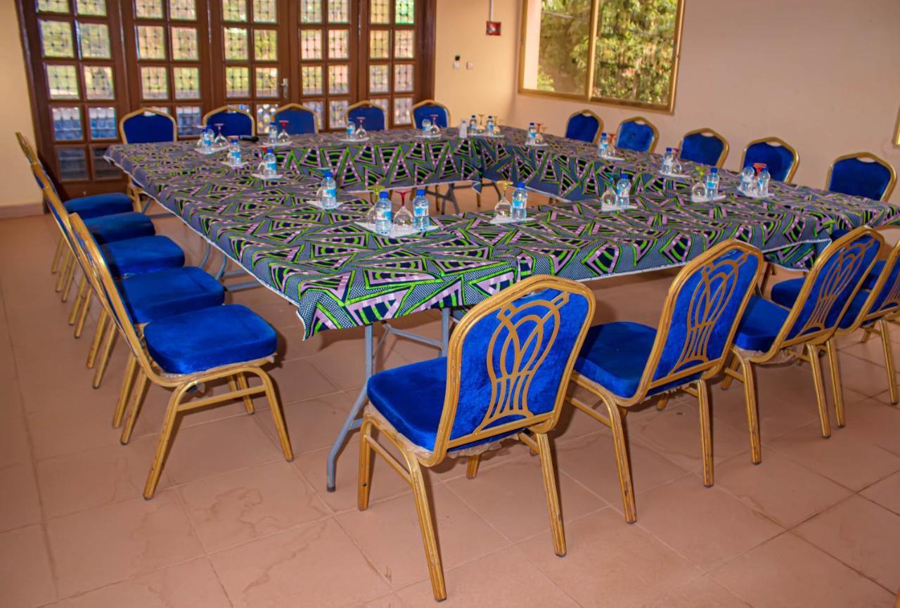 Abomey Events Hotel ภายนอก รูปภาพ
