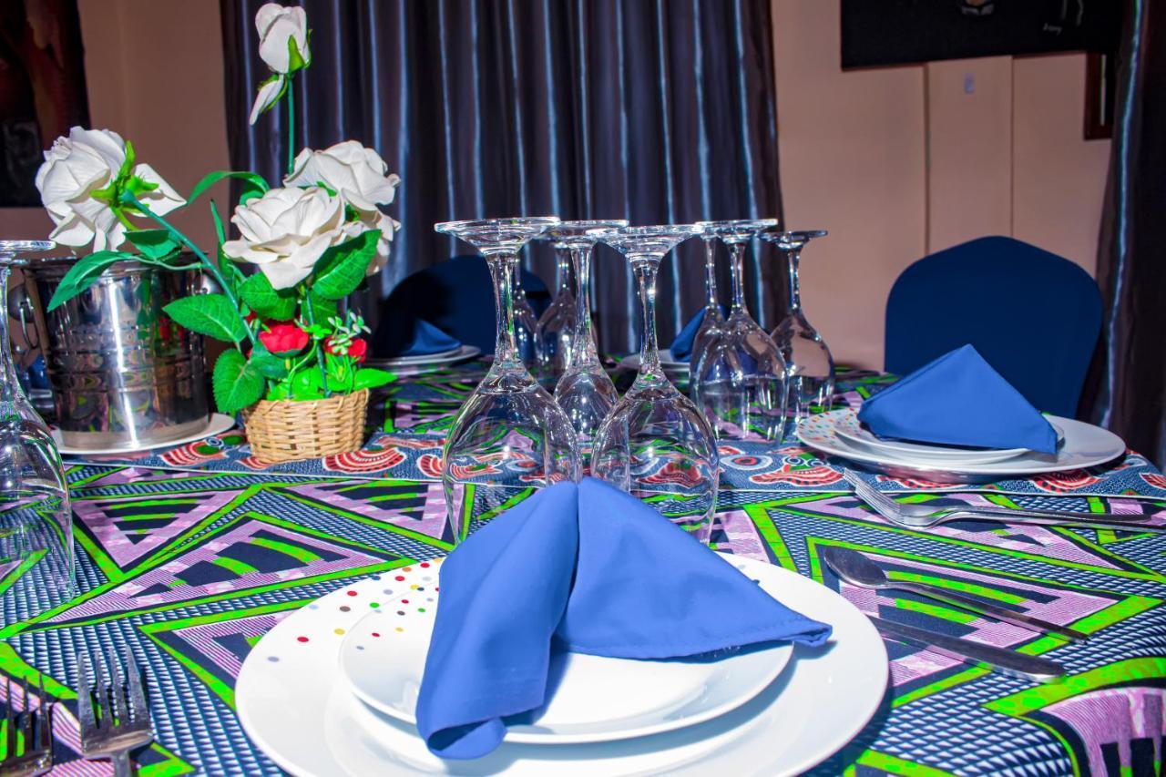 Abomey Events Hotel ภายนอก รูปภาพ